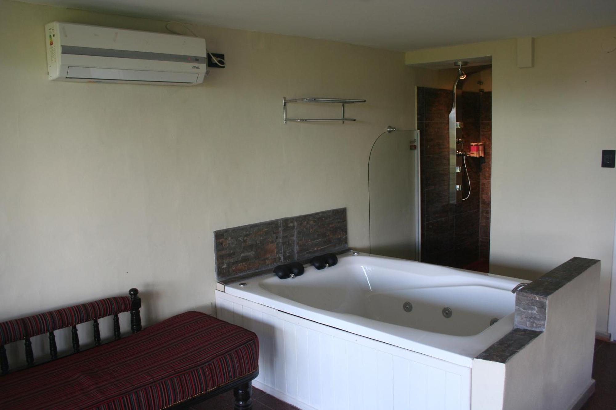 Casa Alta Hotel Boutique & Spa - Solo Adultos Villa Carlos Paz Buitenkant foto